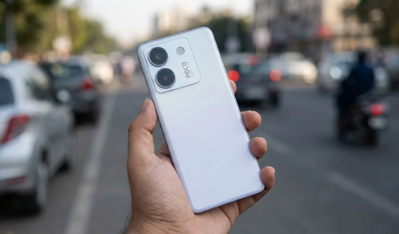 POCO M7 Pro 5G entra em oferta com tela OLED e parcelamento em até 17x