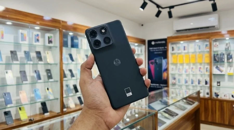 Motorola Edge 70 (256 GB) cai 26% com cupom e entra em oferta forte no Mercado Livre