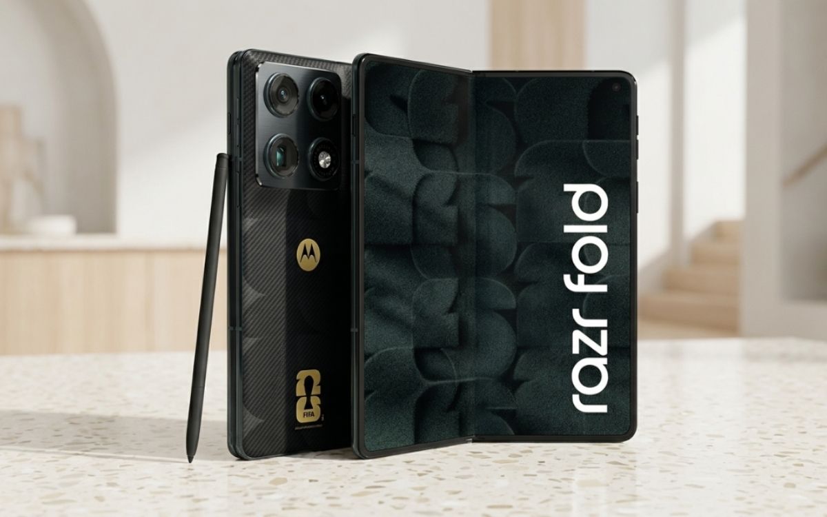 O Motorola Razr Fold chega com visual premium e nova geração de tela dobrável, mas será que ele vale o investimento em 2026?