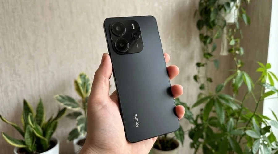 Redmi Note 14 4G chama atenção: AMOLED e 8 GB de RAM com preço imperdível na Amazon